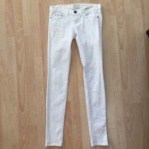 Current/Elliott The Skinny White jeans with studs